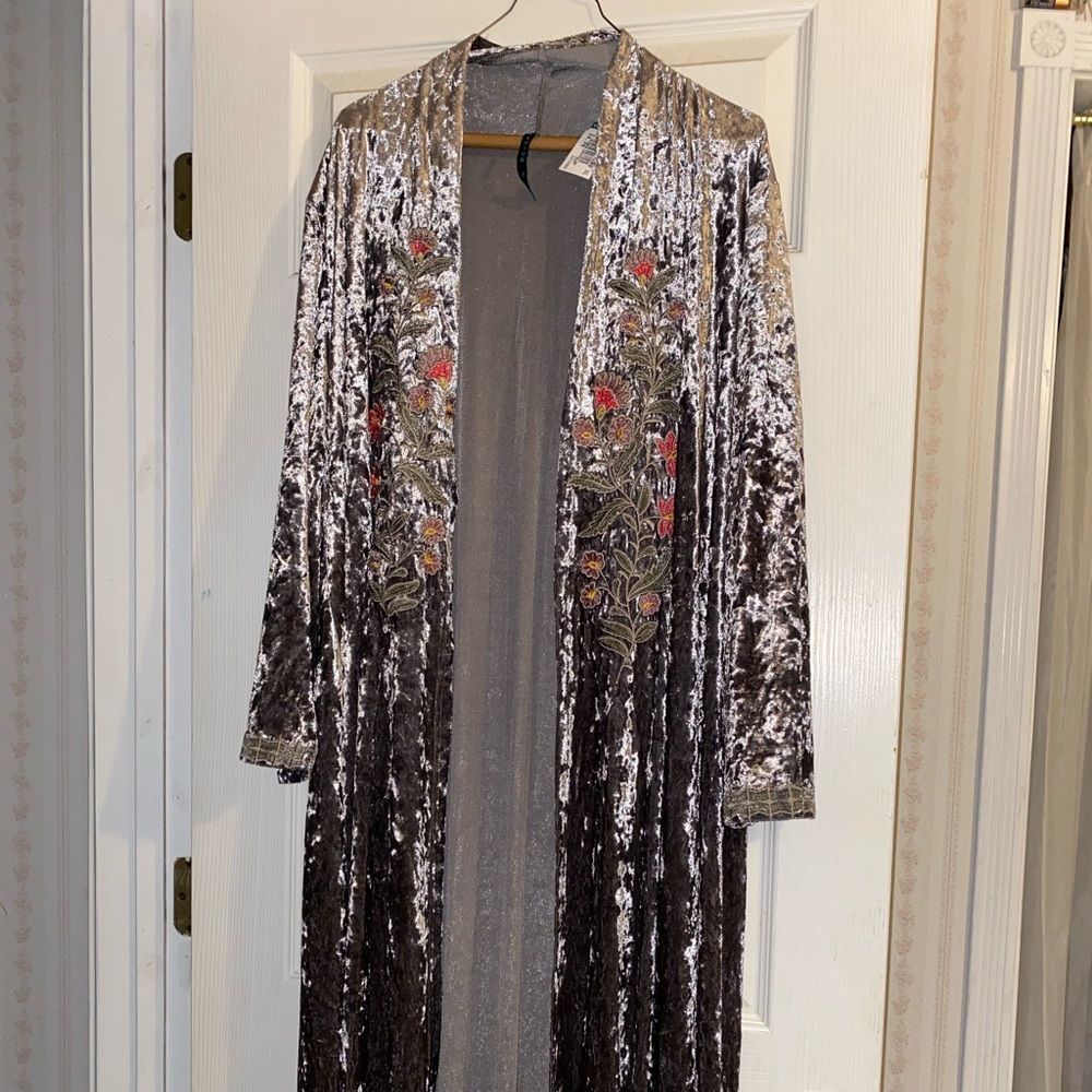 Crushed velvet floral cardigan